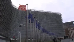 Ќе донесе ли Фон Дер Лајен добри вести во Скопје?