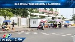 STREET VENDORS SWARM KIEN GIANG GENERAL HOSPITAL ENTRANCE